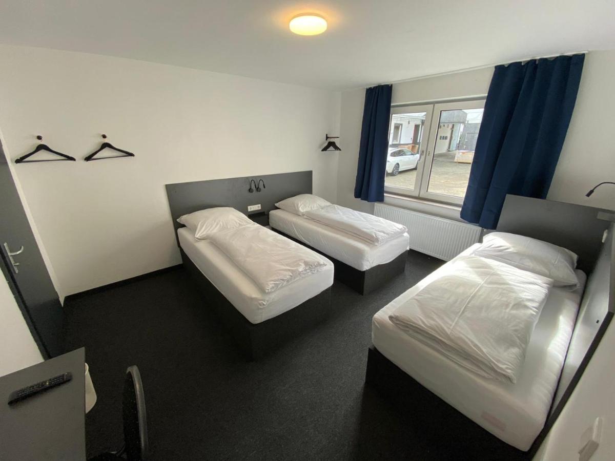Zzzimple - Staffless & Self Check-In Hotel Pillig Luaran gambar